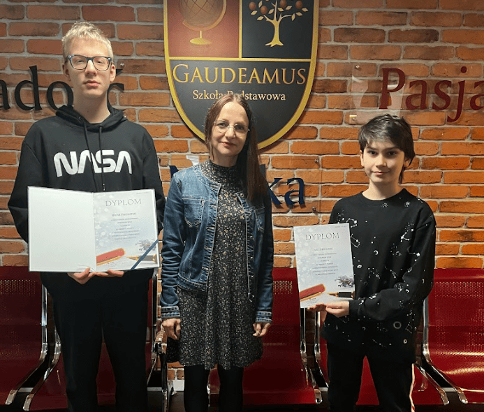 Szkoła Gaudeamus Józefosław laureaci konkursu matematycznego